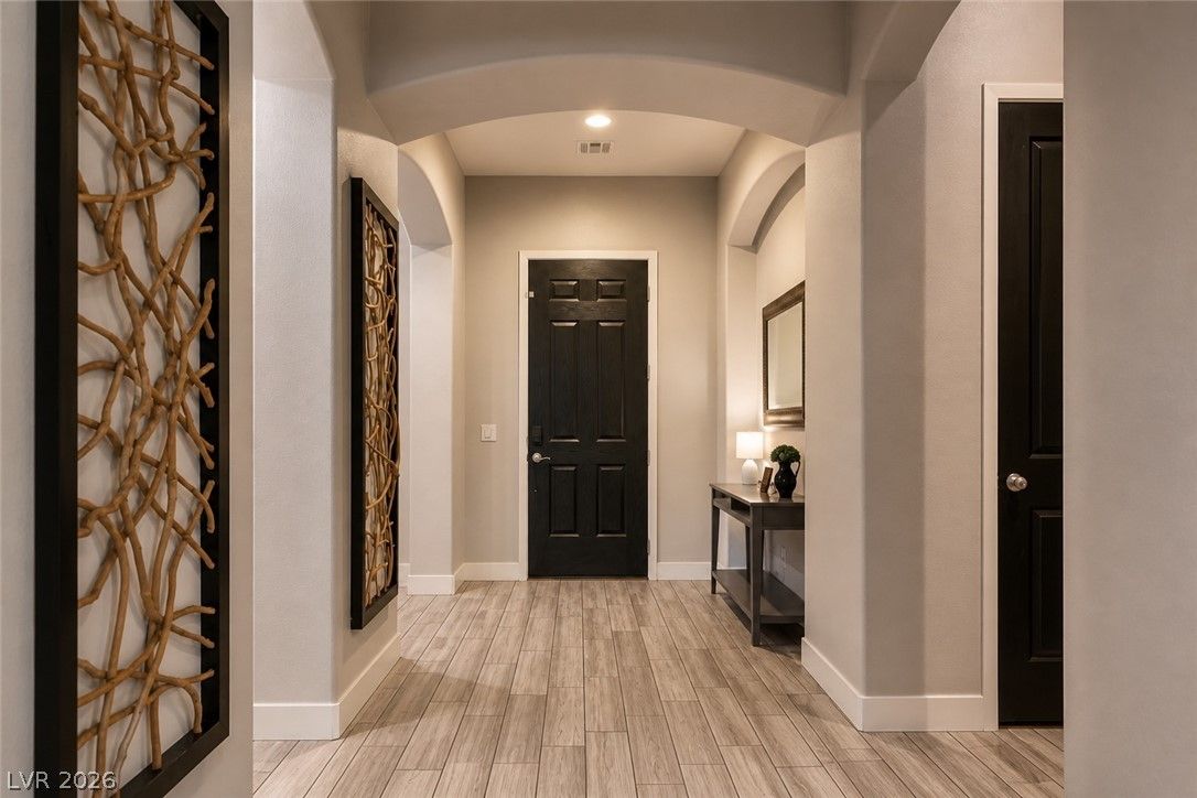 7714 West Camero Avenue — photo 5 of 26