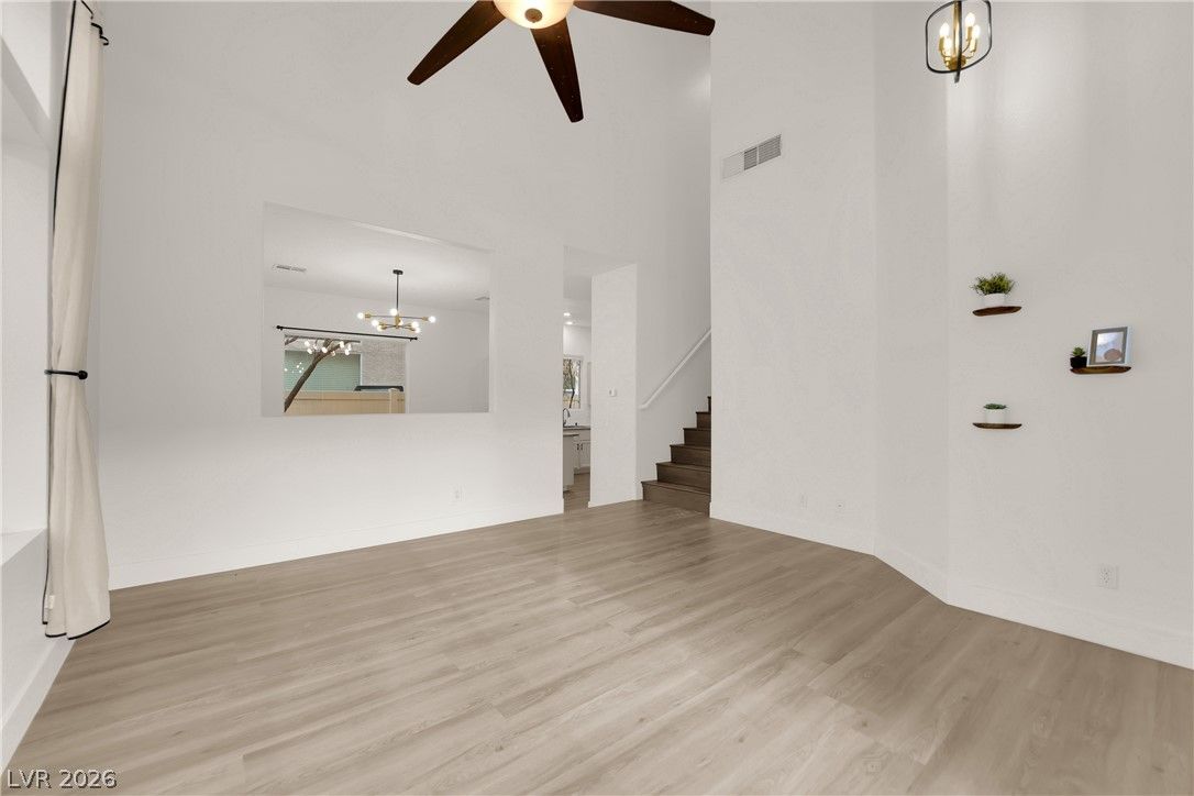 1529 Tillman Falls Avenue — photo 3 of 35