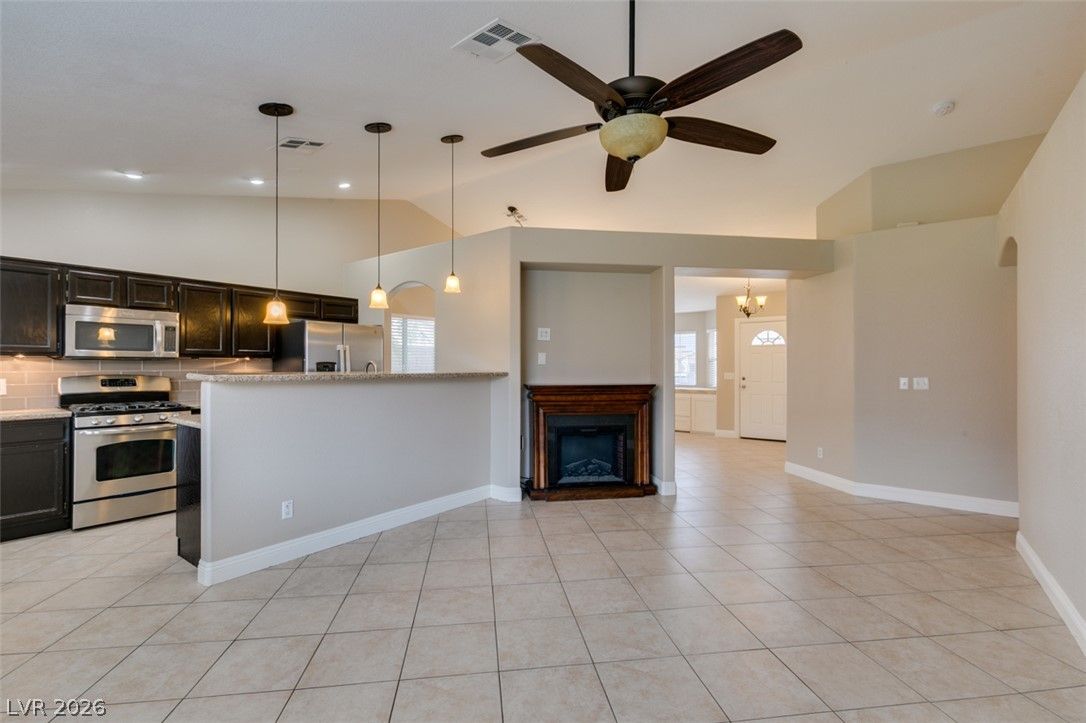 437 Waterwheel Falls Drive — photo 4 of 36