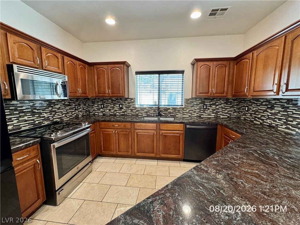 6317 Beige Bluff Street 101 — photo 4