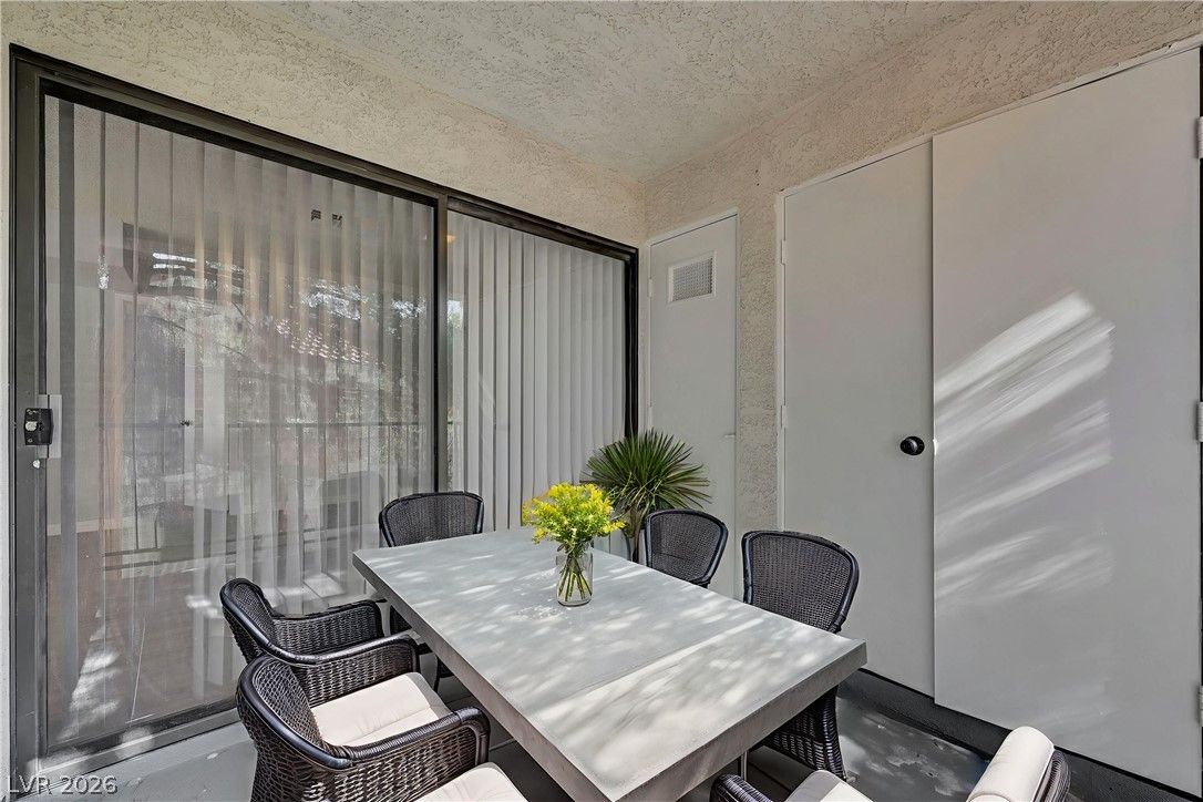 4730 Nara Vista Way 202 — photo 3
