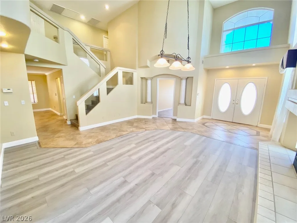 8482 Canvas Vest Court — photo 3