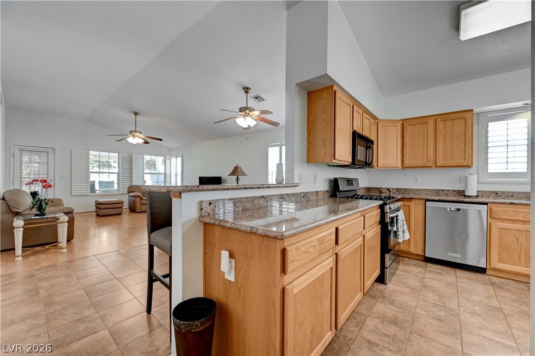 5001 Cedar Lawn Way — photo 2