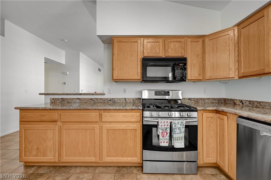 5001 Cedar Lawn Way — photo 4
