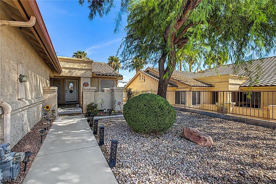 2035 East Warm Springs Road 1003 — photo 5