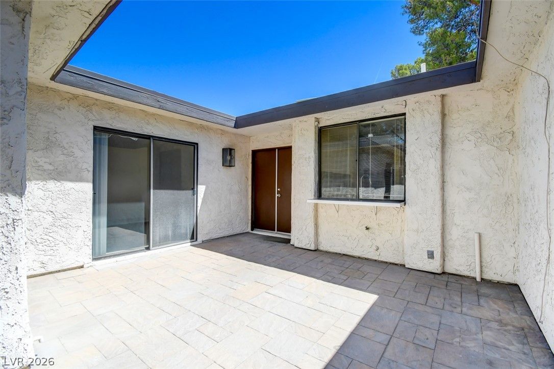 3460 Pino Circle — photo 2