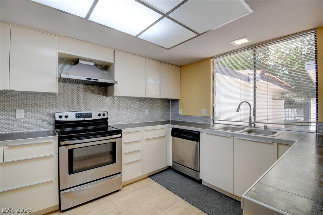 3460 Pino Circle — photo 4