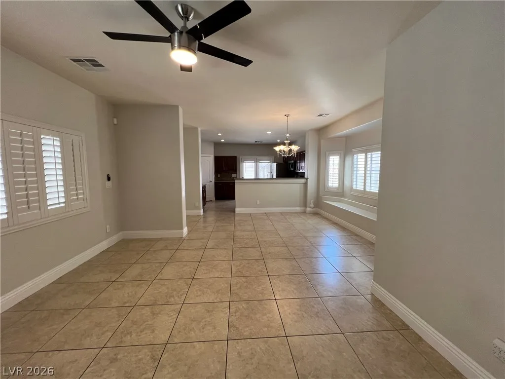 9460 Glendora Valley Street — photo 5