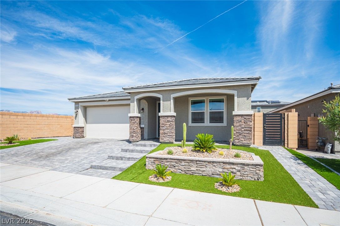10184 Ocher Valley Avenue — photo 3