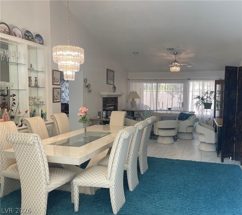 2833 Sungold Drive — photo 4 of 29