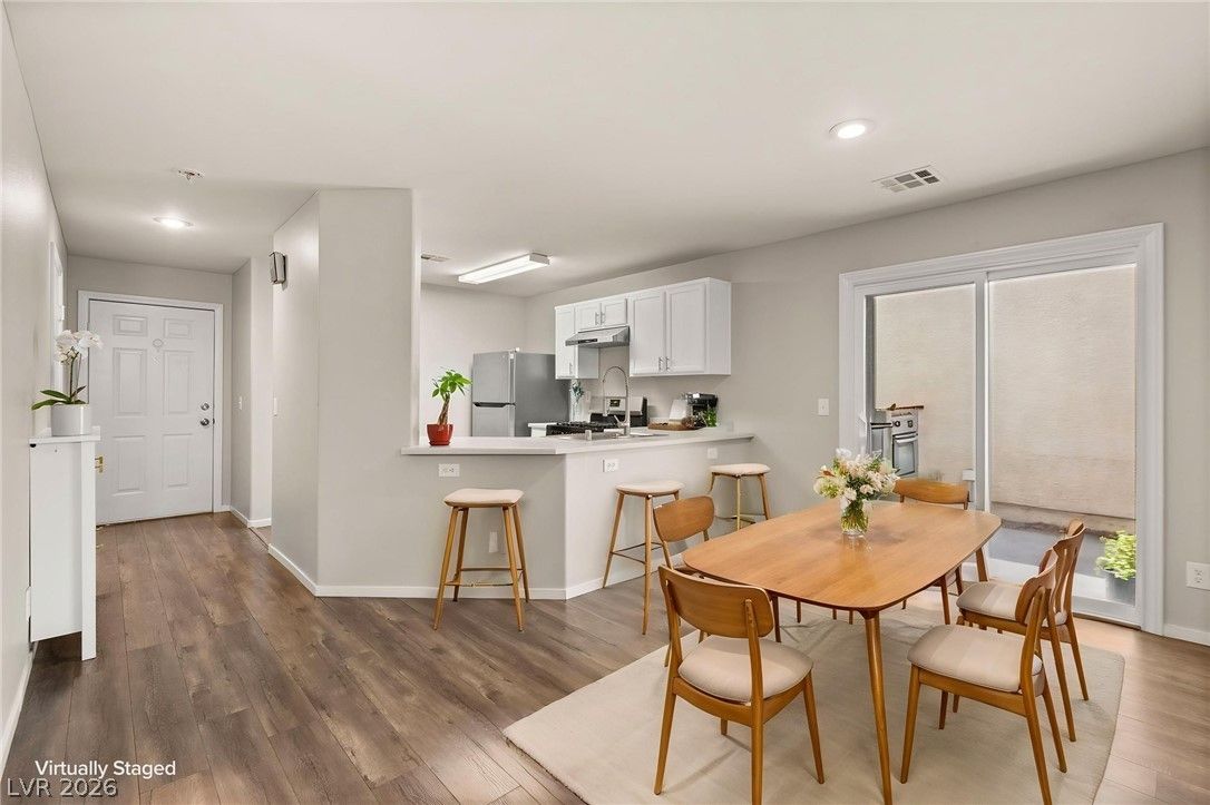 9929 Fragile Fields Street — photo 4