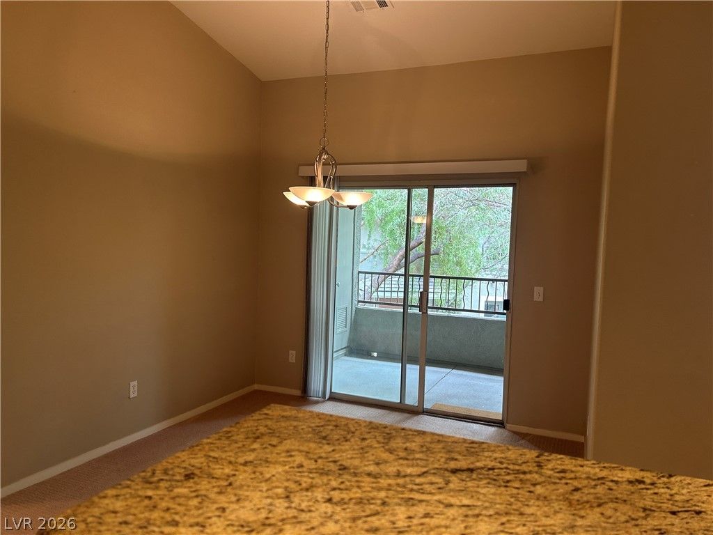 904 Domnus Lane 201 — photo 4 of 18