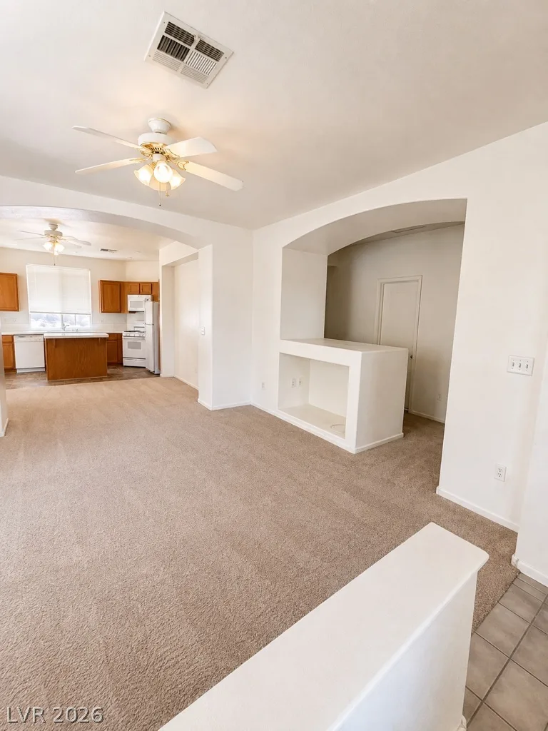 10748 Primrose Arbor Avenue — photo 2