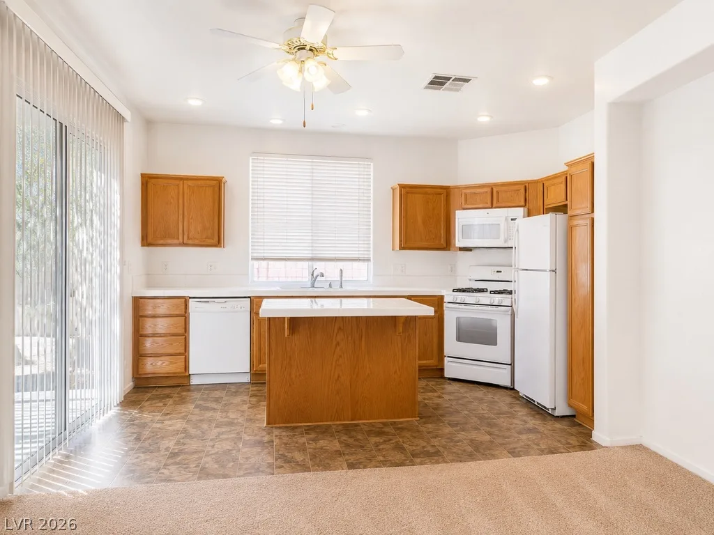 10748 Primrose Arbor Avenue — photo 3