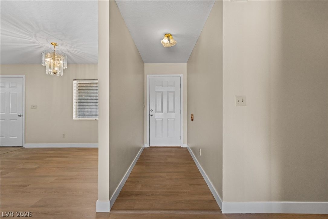 1225 West Cottonwood Avenue — photo 2
