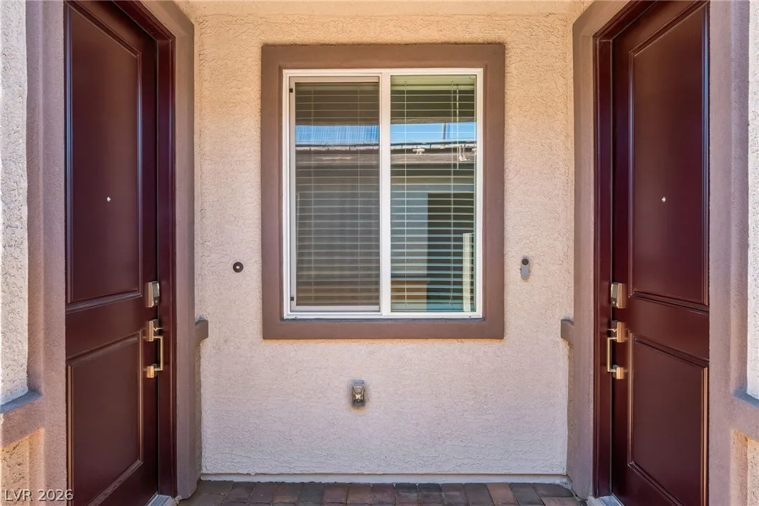9398 Noble Fir Ridge Avenue — photo 3