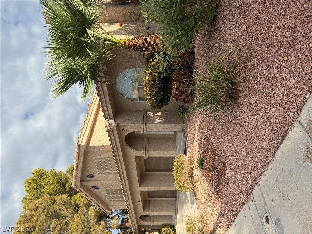2836 Lone Cliff Drive — photo 3 of 17