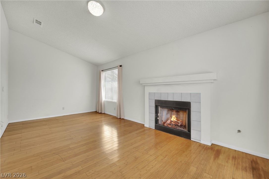 5132 El Nino Lane — photo 4 of 29