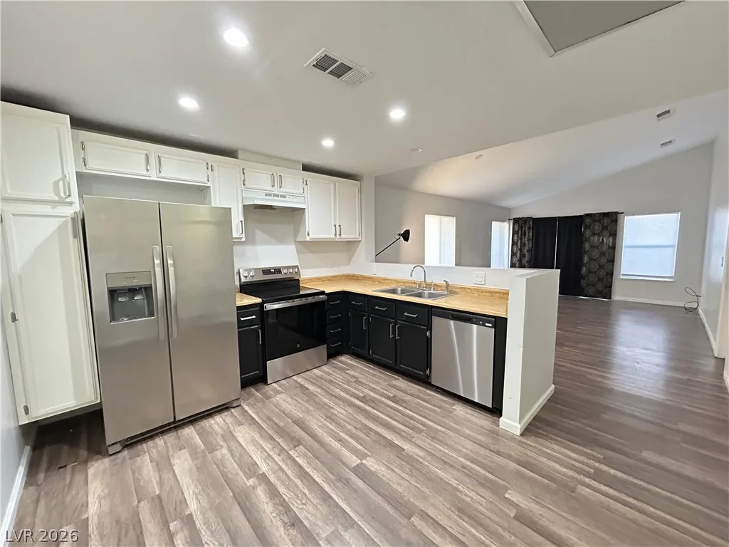 7135 Shadow Crest Drive — photo 2