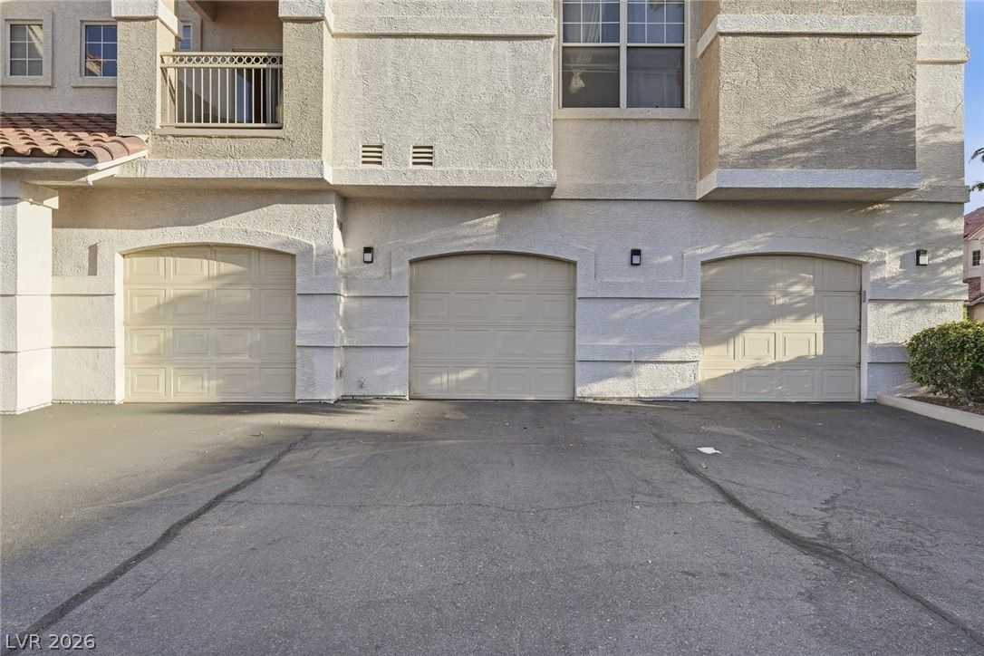 8555 West Russell Road 1048 — photo 5