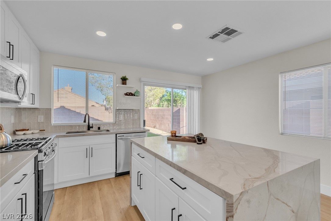 5822 Count Fleet Street — photo 4