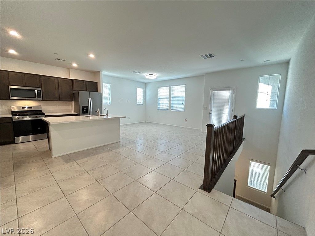 661 Foam Flower Lane — photo 4 of 21