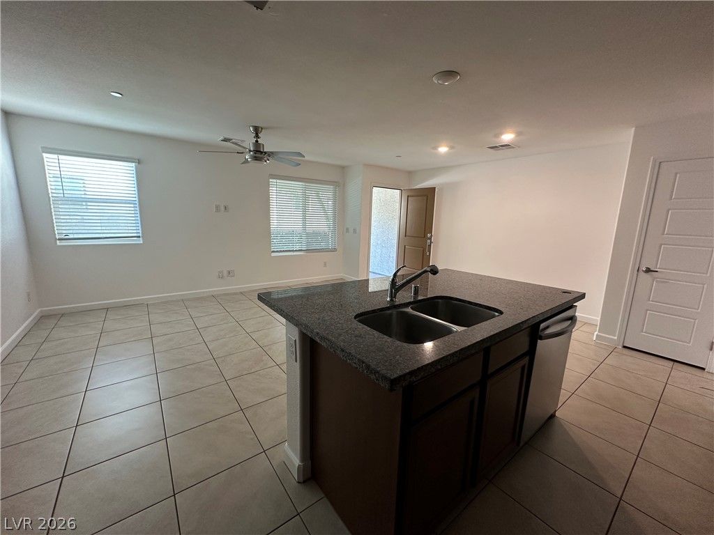 3638 Tripoli Cove Avenue — photo 4 of 33