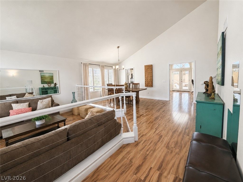 7547 Brightwood Drive — photo 4