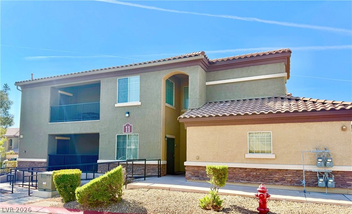 6868 Sky Pointe Drive 2041 — photo 2