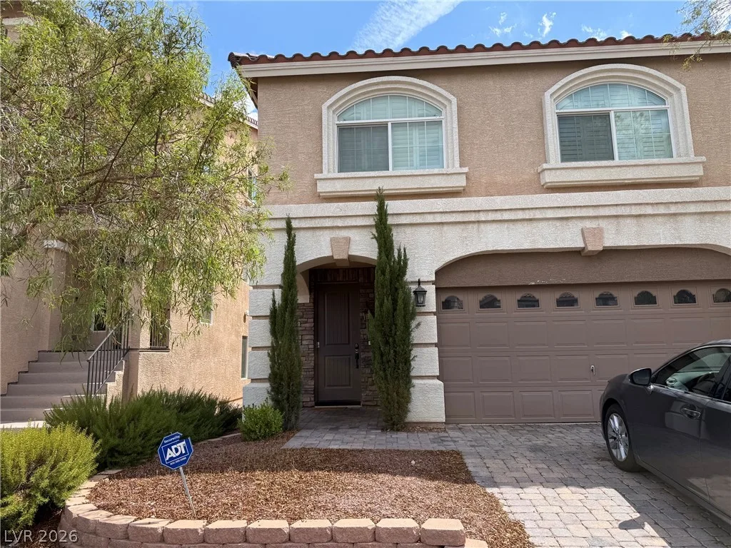 6073 Crown Palms Avenue — photo 2