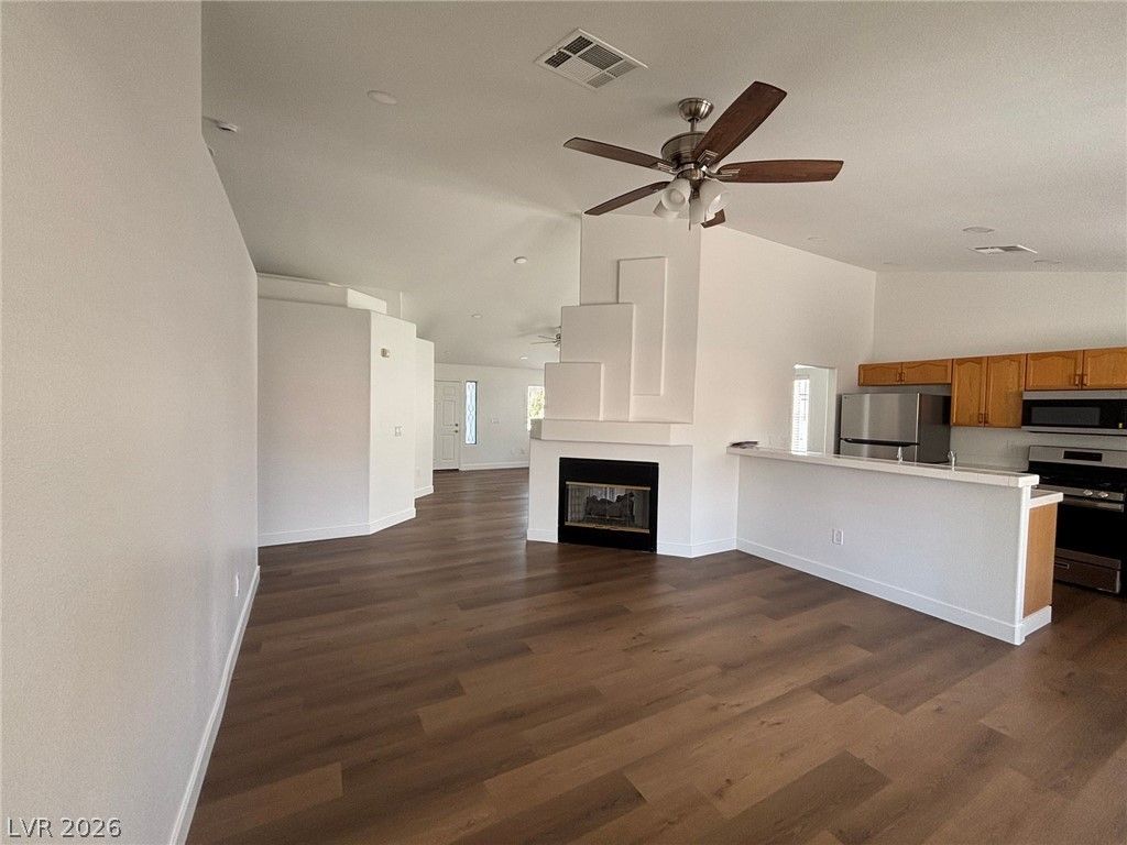 7717 White Grass Avenue — photo 3