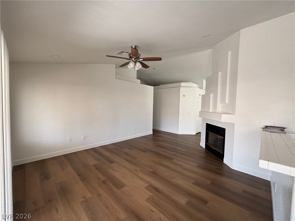7717 White Grass Avenue — photo 4