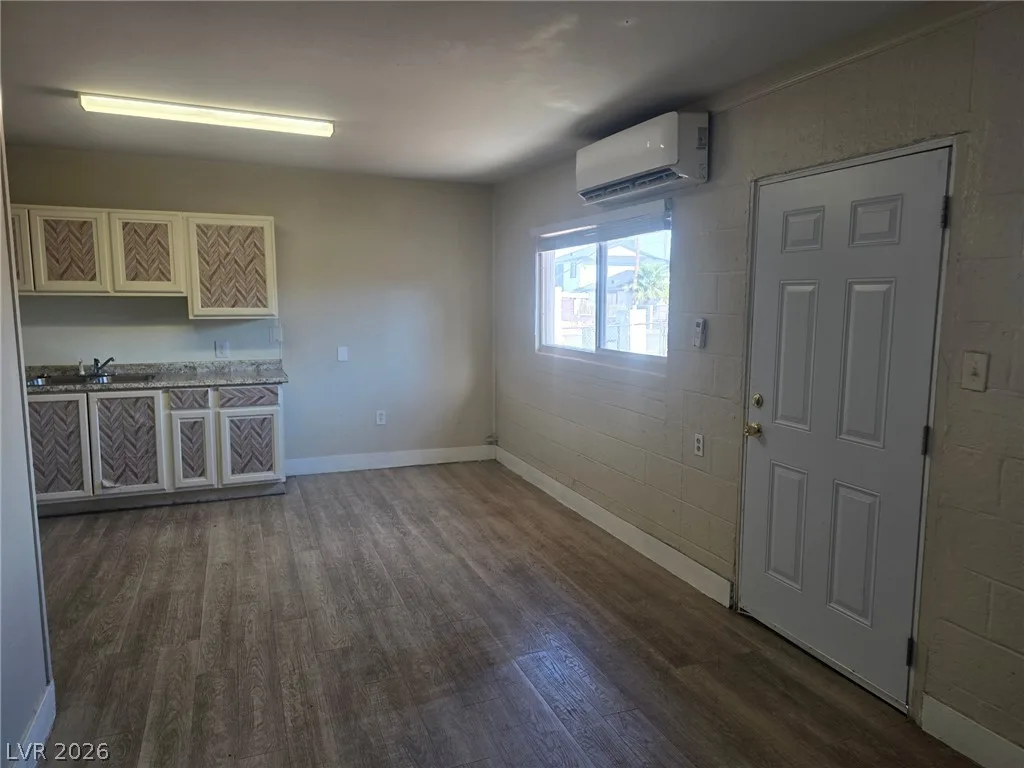 1911 Princeton Street A — photo 2