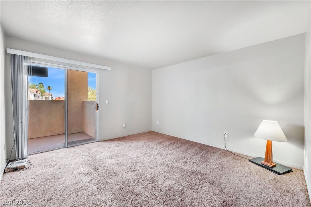 698 South Racetrack Road 1512 — photo 5