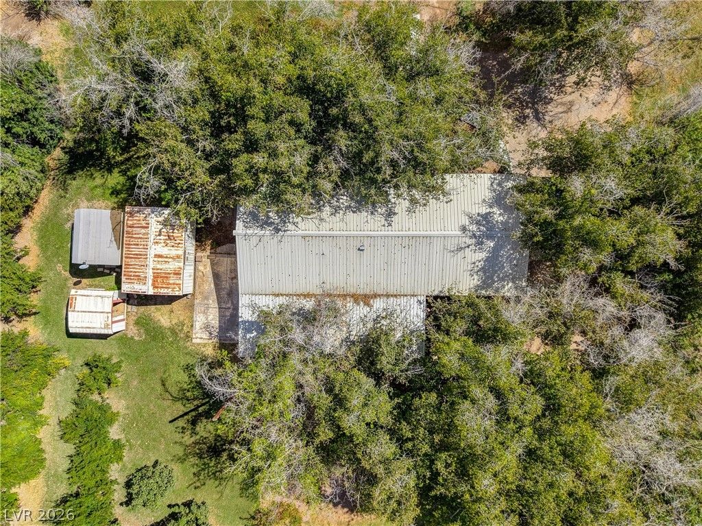 660 Scott Avenue — photo 3