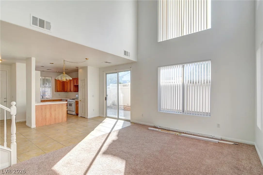 6180 Bridgeport Hills Avenue — photo 4 of 15