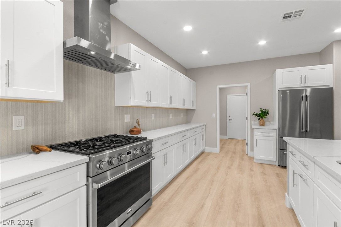 2100 Burtonsville Drive — photo 2