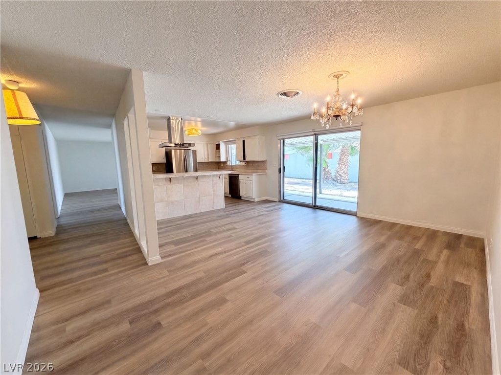 1483 Pawnee Drive — photo 3