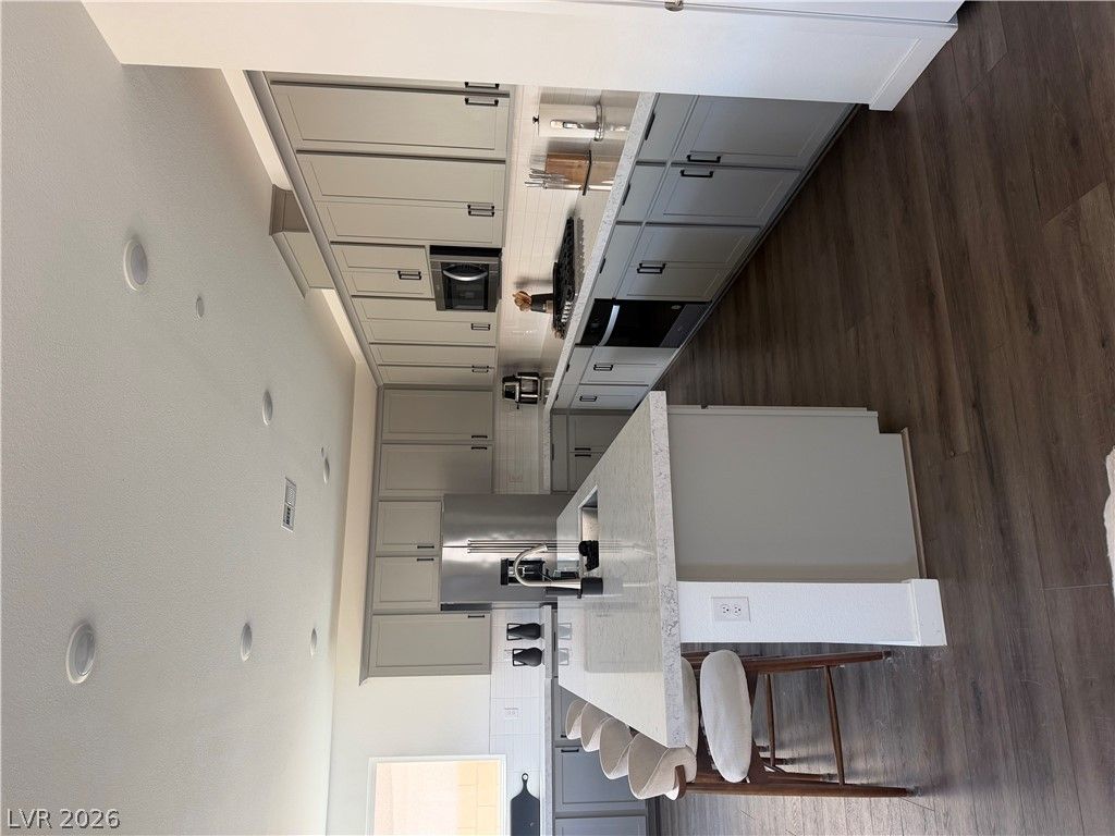862 Camargo Street — photo 2 of 12