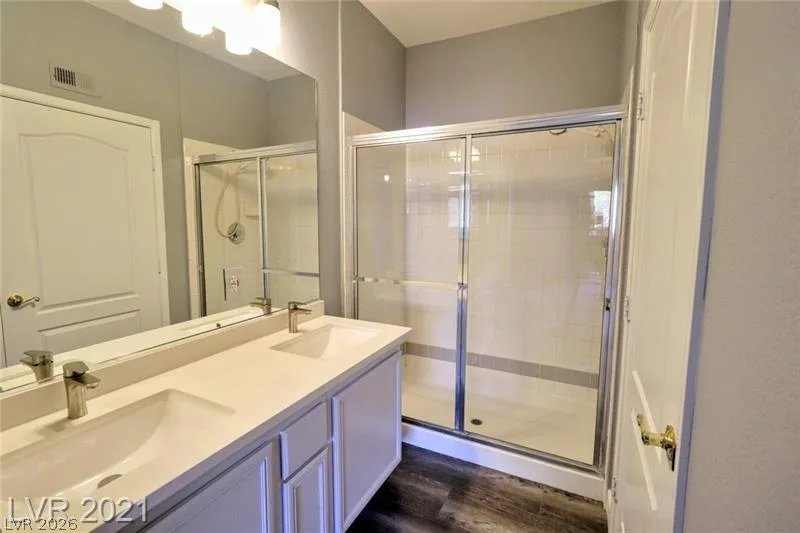 9901 Trailwood Drive 1104 — photo 5 of 14