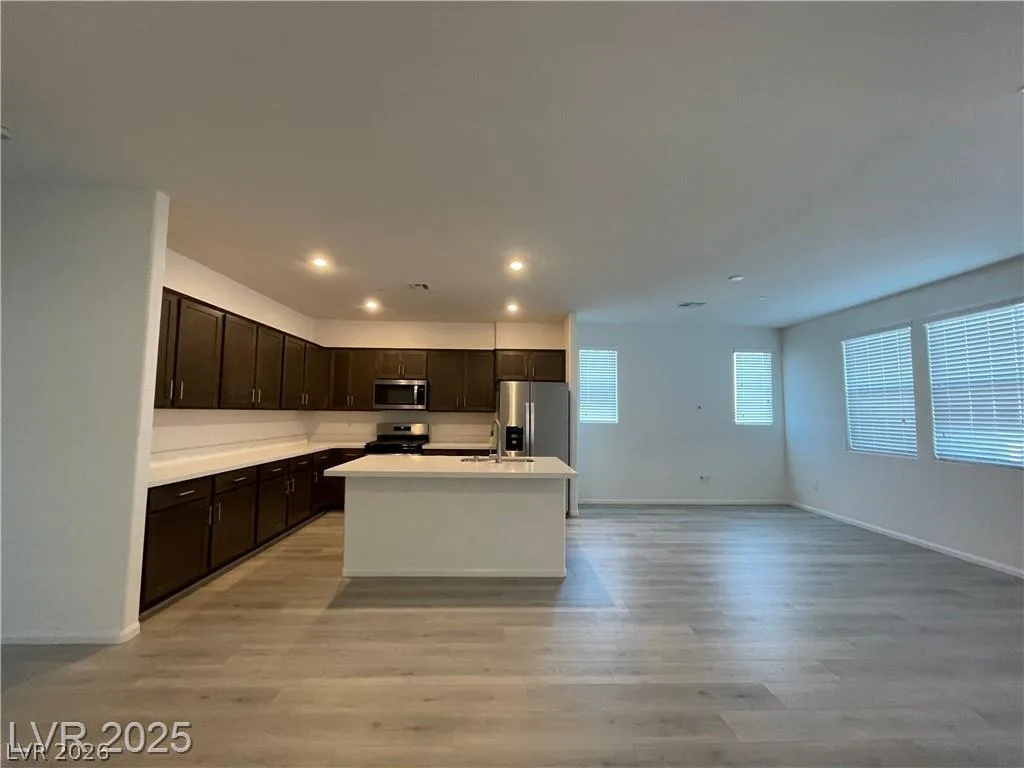 645 Bellus Place — photo 4