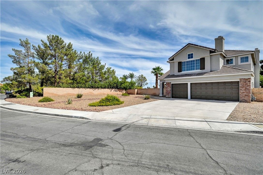 8307 San Ramon Drive — photo 2
