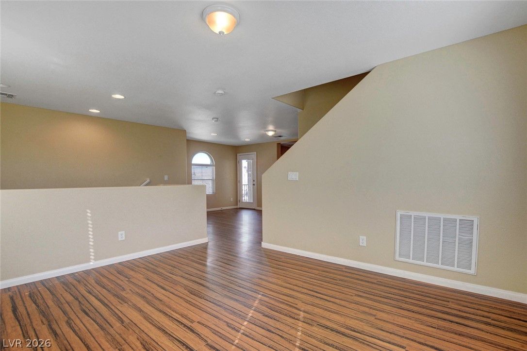 10254 Ladybug Bend Street — photo 5 of 39