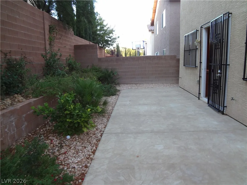 10449 Raining Sky Street — photo 3