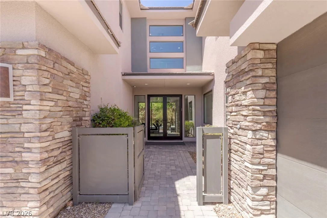 47 Pristine Glen Street — photo 3
