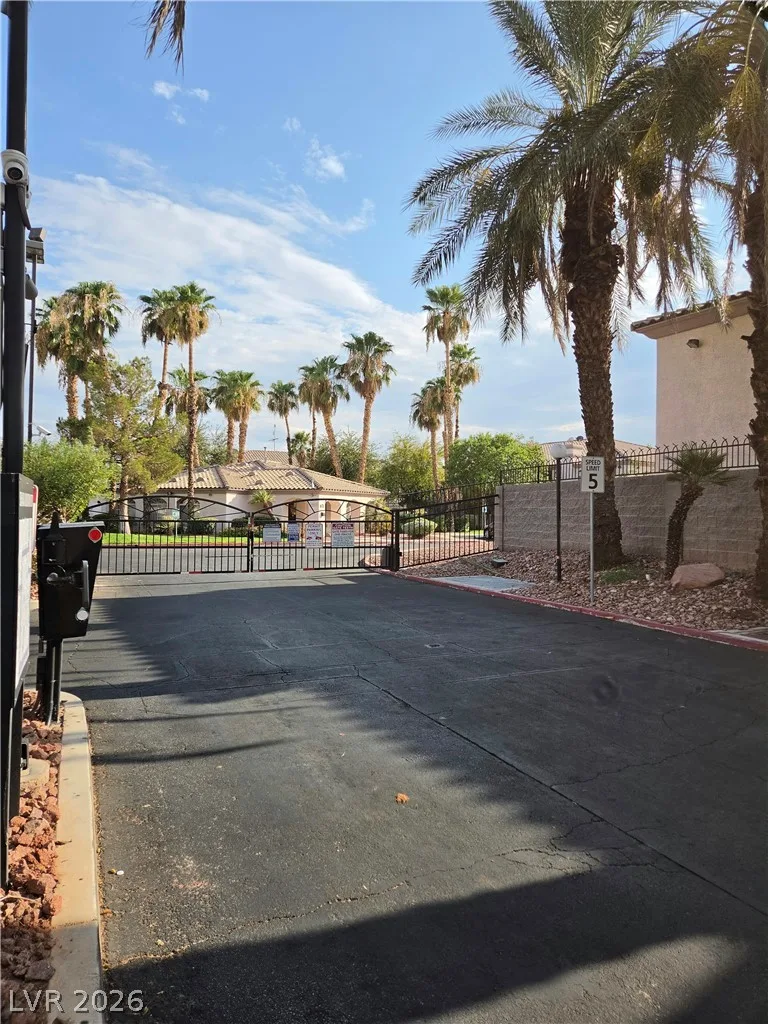 4555 East Sahara Avenue 274 — photo 4