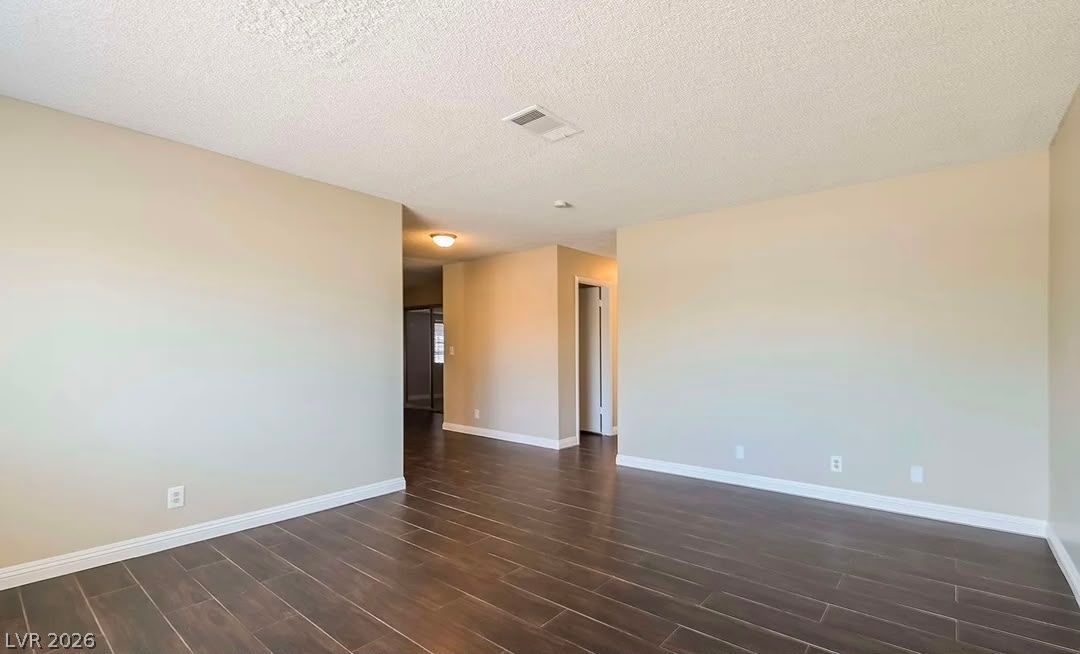 420 Chateau Drive — photo 4 of 7