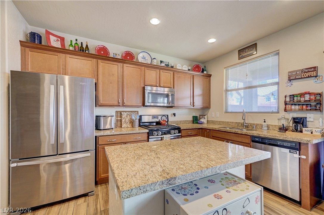 9856 Corliss Court — photo 4