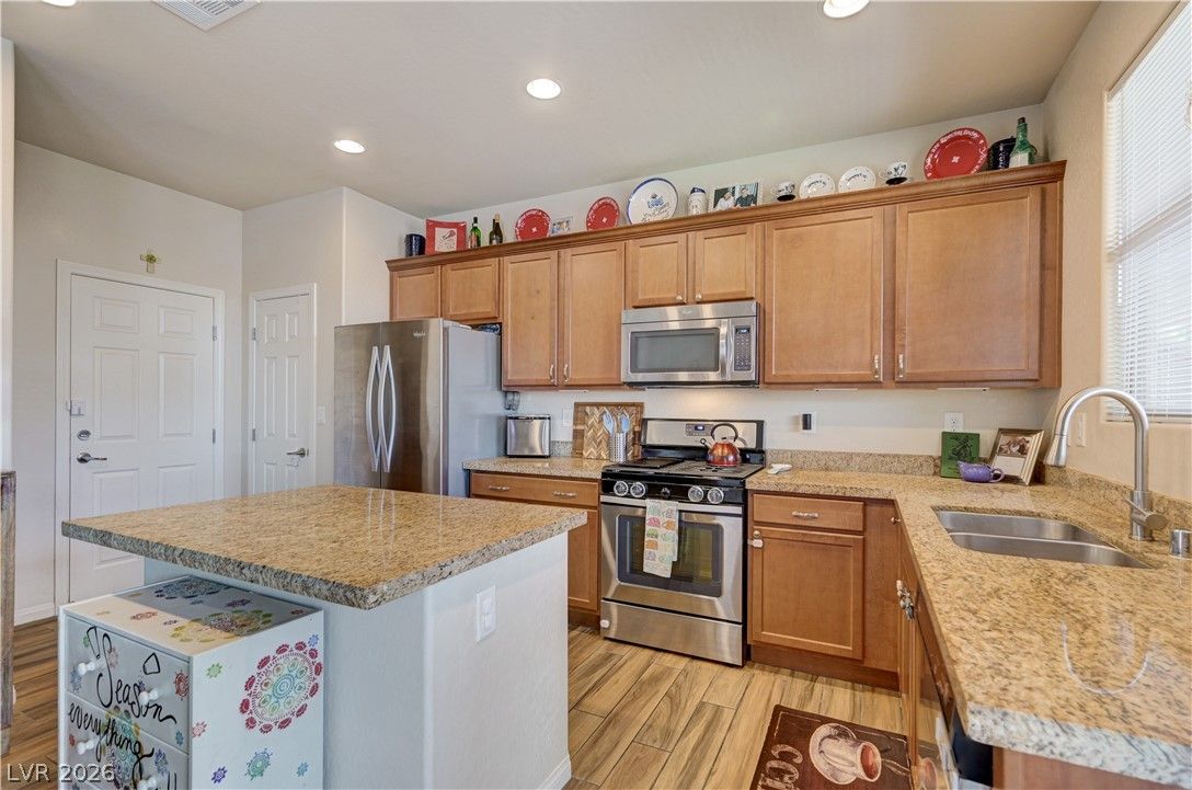 9856 Corliss Court — photo 5