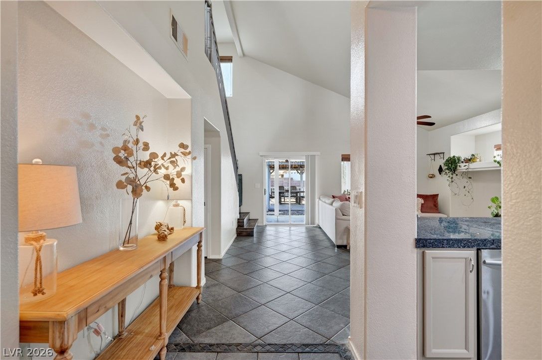 5925 Willis Street — photo 2